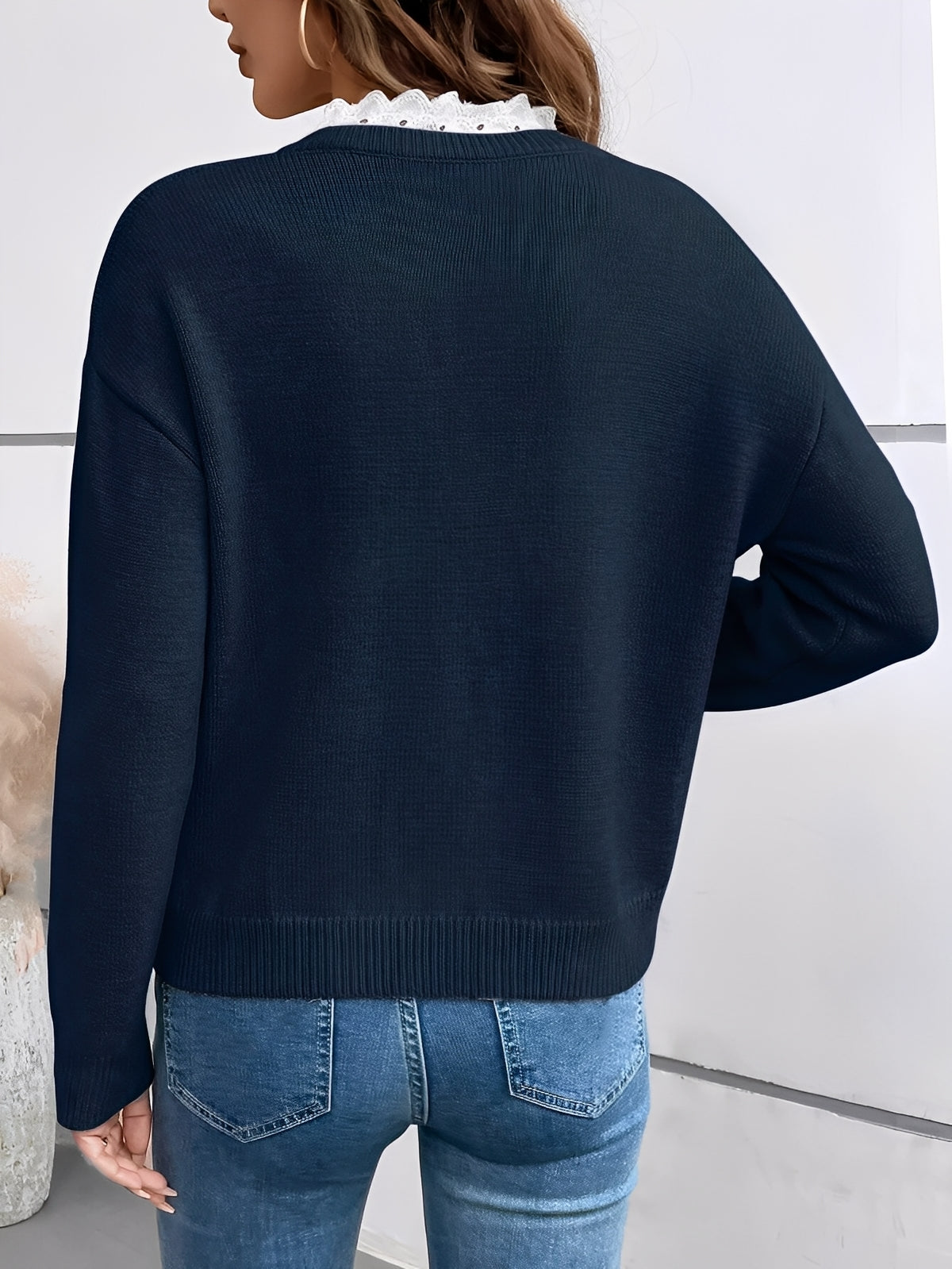 Celine | Jersey elegante con cuello de encaje y tacto de cachemir